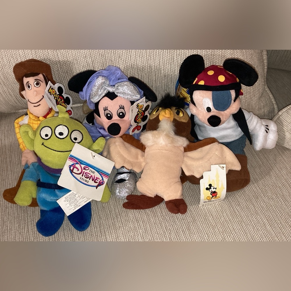 5 NWT DISNEY MICKEY MOUSE,MINNIE, WOODY, OWL & ALIEN PLUSH BUNDLE